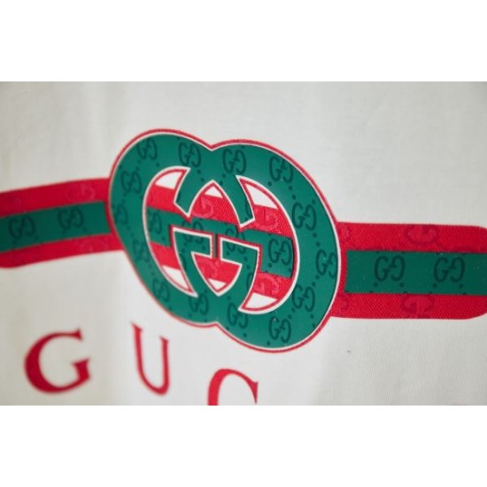 2025SS 半袖Tシャツ GUCCI グッチ 見た目以上のかっこいい 2025SS 半袖Tシャツ GUCCI グッチ 見た目以上のかっこいい
