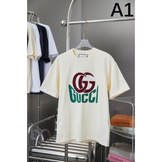 2025SS 半袖Tシャツ GUCCI グッチ 大注目を浴びる春夏新作 2025SS 半袖Tシャツ GUCCI グッチ 大注目を浴びる春夏新作