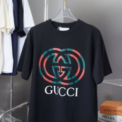 2025SS 半袖Tシャツ GUCCI グッチ 都会的な印象のスタイル