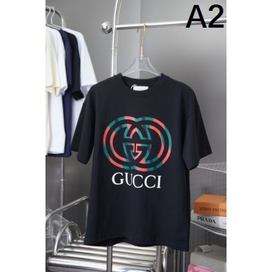 2025SS 半袖Tシャツ GUCCI グッチ 都会的な印象のスタイル 2025SS 半袖Tシャツ GUCCI グッチ 都会的な印象のスタイル