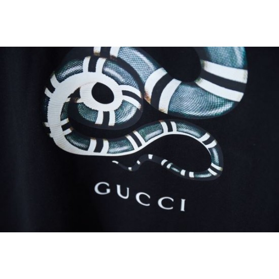 2025SS 半袖Tシャツ GUCCI グッチ 春らしい繊細なアイテム 2025SS 半袖Tシャツ GUCCI グッチ 春らしい繊細なアイテム