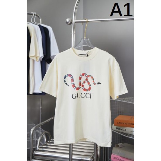 2025SS 半袖Tシャツ GUCCI グッチ この春夏最強のアイテム 2025SS 半袖Tシャツ GUCCI グッチ この春夏最強のアイテム