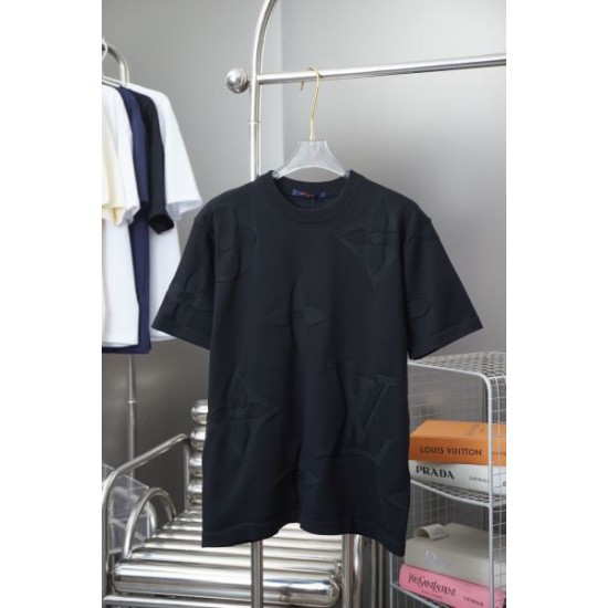 2025SS 半袖Tシャツ LOUIS VUITTON ルイヴィトン 抜け感のある 2025SS 半袖Tシャツ LOUIS VUITTON ルイヴィトン 抜け感のある