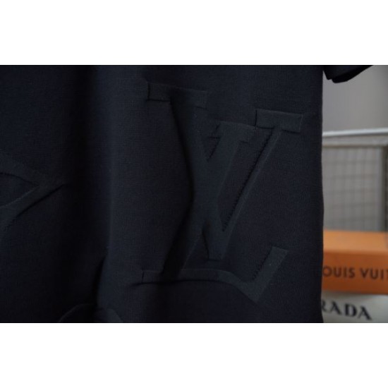 2025SS 半袖Tシャツ LOUIS VUITTON ルイヴィトン 抜け感のある 2025SS 半袖Tシャツ LOUIS VUITTON ルイヴィトン 抜け感のある