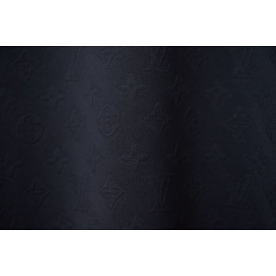 2025SS 半袖Tシャツ LOUIS VUITTON ルイヴィトン 春夏トレンド 2025SS 半袖Tシャツ LOUIS VUITTON ルイヴィトン 春夏トレンド
