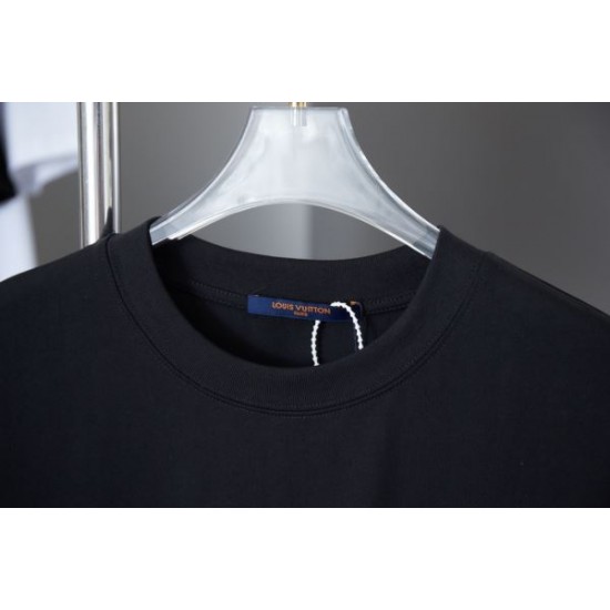2025SS 半袖Tシャツ LOUIS VUITTON ルイヴィトン セールで格安 2025SS 半袖Tシャツ LOUIS VUITTON ルイヴィトン セールで格安