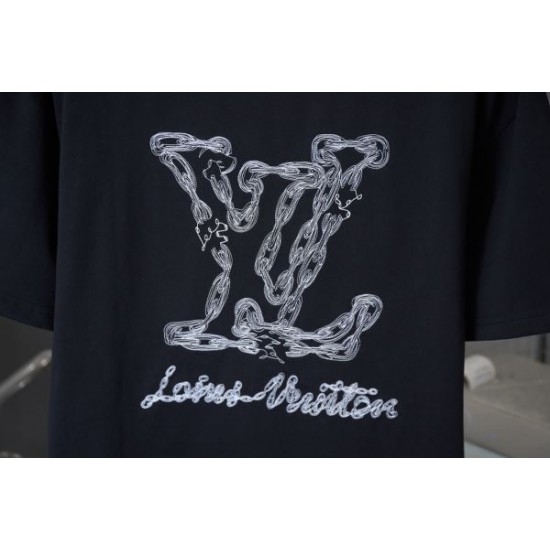 2025SS 半袖Tシャツ LOUIS VUITTON ルイヴィトン セールで格安 2025SS 半袖Tシャツ LOUIS VUITTON ルイヴィトン セールで格安