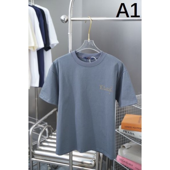 2025SS 半袖Tシャツ LOUIS VUITTON ルイヴィトン 支持が急上昇 2025SS 半袖Tシャツ LOUIS VUITTON ルイヴィトン 支持が急上昇