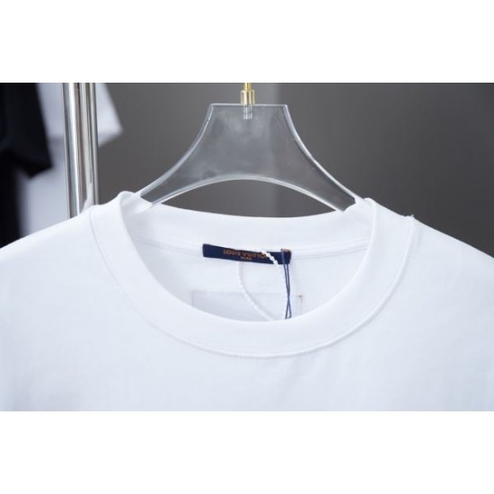 2025SS 半袖Tシャツ LOUIS VUITTON ルイヴィトン 最安価格新品 2025SS 半袖Tシャツ LOUIS VUITTON ルイヴィトン 最安価格新品