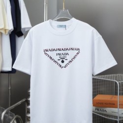 2025SS 半袖Tシャツ PRADA プラダ 絶大な人気を博する新作