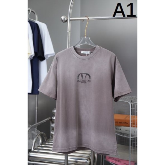 2025SS 半袖Tシャツ VALENTINO ヴァレンティノ 目が離せない