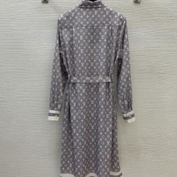 2025SS ワンピース LOUIS VUITTON ルイヴィトン 年末年始はセール 