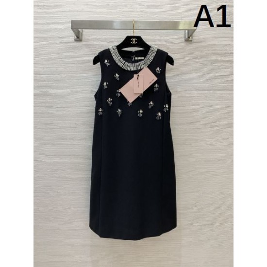 2025SS ワンピース MIU MIU ミュウミュウ 毎年定番人気商品 2025SS ワンピース MIU MIU ミュウミュウ 毎年定番人気商品
