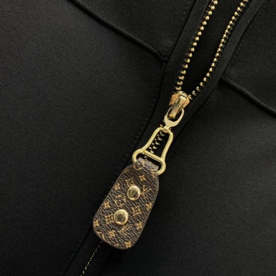2025SS レギンスパンツ LOUIS VUITTON ルイヴィトン 大人気お得安い 2025SS レギンスパンツ LOUIS VUITTON ルイヴィトン 大人気お得安い