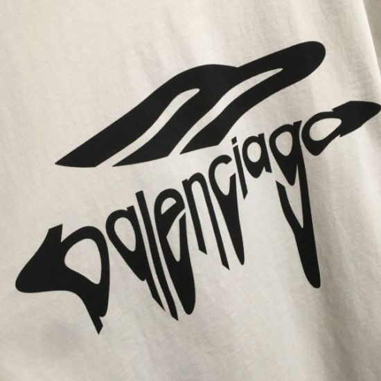 2025SS 半袖Tシャツ BALENCIAGA バレンシアガ おしゃれ上級者を目指す 2025SS 半袖Tシャツ BALENCIAGA バレンシアガ おしゃれ上級者を目指す