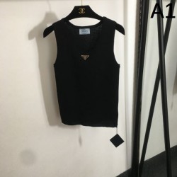 2025SS ニットベスト PRADA プラダ 新作セール価格でゲット