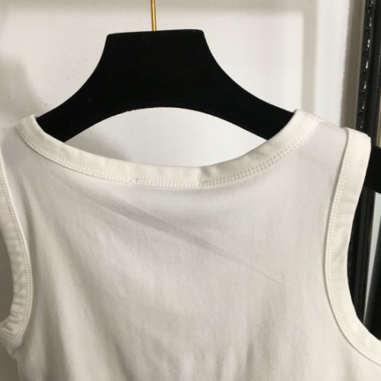 2025SS チョッキ PRADA プラダ スタイリッシュな雰囲気 2025SS チョッキ PRADA プラダ スタイリッシュな雰囲気