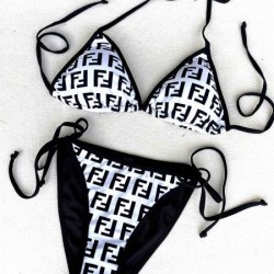 FENDI フェンデイ 2025SS ストリートに溢れるウェア 水着