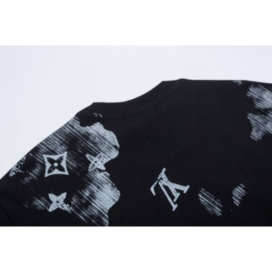 2025SS 半袖Tシャツ LOUIS VUITTON ルイヴィトン オンライン限定 2025SS 半袖Tシャツ LOUIS VUITTON ルイヴィトン オンライン限定