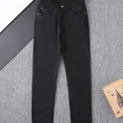 2025SS カジュアルパンツ PRADA プラダ レトロ感のあるデザイン