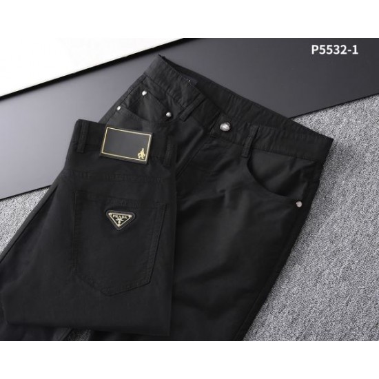 2025SS カジュアルパンツ PRADA プラダ レトロ感のあるデザイン 2025SS カジュアルパンツ PRADA プラダ レトロ感のあるデザイン