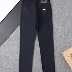 2025SS カジュアルパンツ PRADA プラダ オシャレだけど疲れない