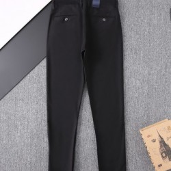 2025SS カジュアルパンツ PRADA プラダ 人気のオシャレものから