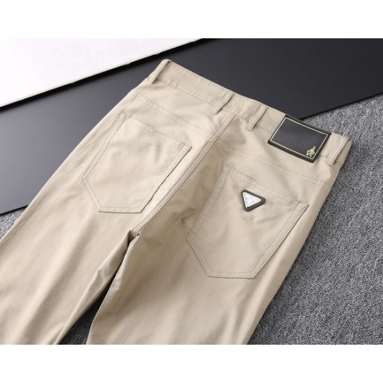 2025SS カジュアルパンツ PRADA プラダ 日本でも大人気のモデル 2025SS カジュアルパンツ PRADA プラダ 日本でも大人気のモデル