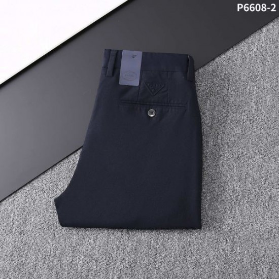 2025SS カジュアルパンツ PRADA プラダ 今年も大活躍間違いなし 2025SS カジュアルパンツ PRADA プラダ 今年も大活躍間違いなし