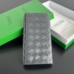 2025SS 春夏季超人気即完売 BOTTEGA VENETA ボッテガヴェネタ 長財布