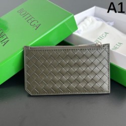 2025SS お洒落な印象に BOTTEGA VENETA ボッテガヴェネタ カードケース