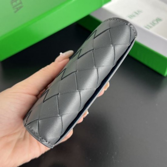 2025SS 新作に一目惚れ BOTTEGA VENETA ボッテガヴェネタ カードケース
