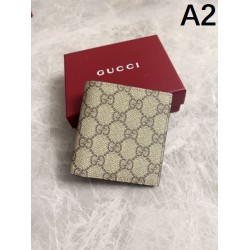 2025SS 人気セール100%新品 GUCCI グッチ 二つ折り財布