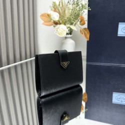 2025SS 奇跡のセール特価！ PRADA プラダ 二つ折り財布