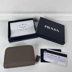 2025SS 今年らしい優秀アイテム PRADA プラダ カードケース
