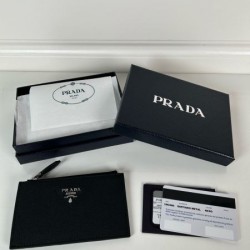 2025SS 今年らしく魅力的アップ PRADA プラダ カードケース