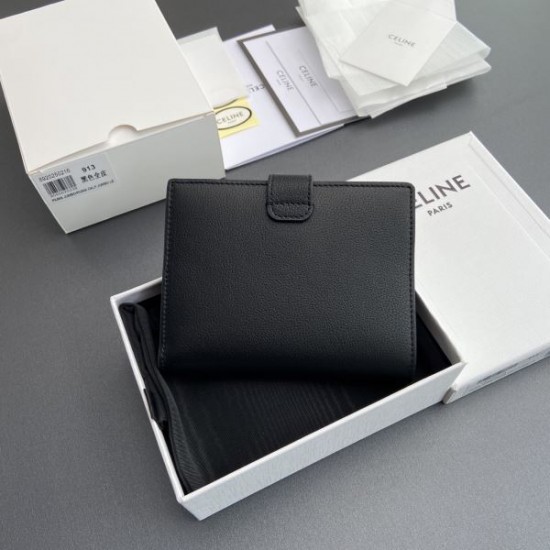 2025SS 引き続き人気のアイテム CELINE セリーヌ 二つ折り財布 2025SS 引き続き人気のアイテム CELINE セリーヌ 二つ折り財布