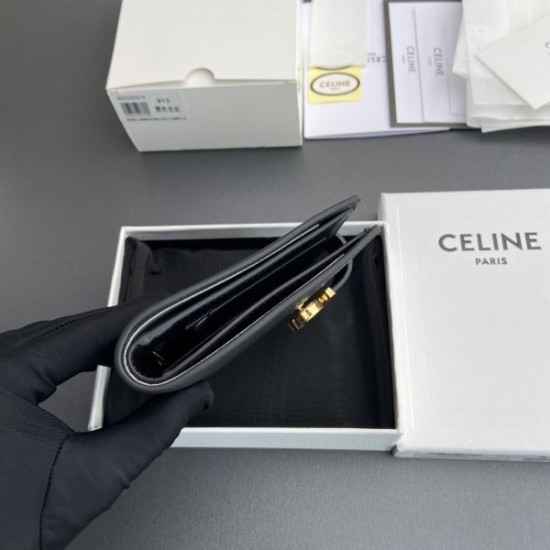 2025SS 引き続き人気のアイテム CELINE セリーヌ 二つ折り財布 2025SS 引き続き人気のアイテム CELINE セリーヌ 二つ折り財布
