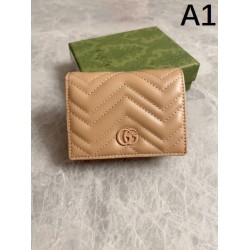 2025SS 今季爆発的な人気定番商品 GUCCI グッチ 二つ折り財布