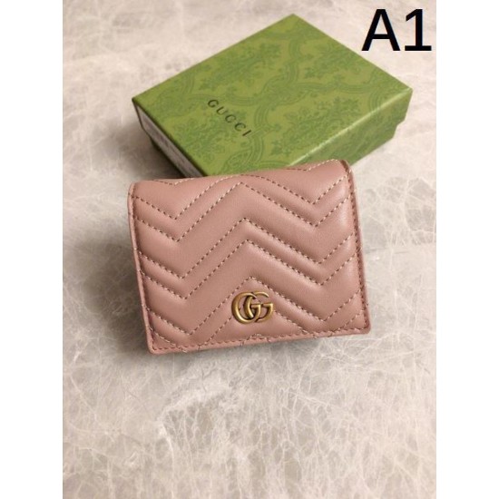 2025SS クリスマスプレゼントにも GUCCI グッチ 二つ折り財布 2025SS クリスマスプレゼントにも GUCCI グッチ 二つ折り財布