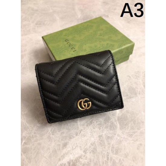 2025SS クリスマスプレゼントにも GUCCI グッチ 二つ折り財布 2025SS クリスマスプレゼントにも GUCCI グッチ 二つ折り財布