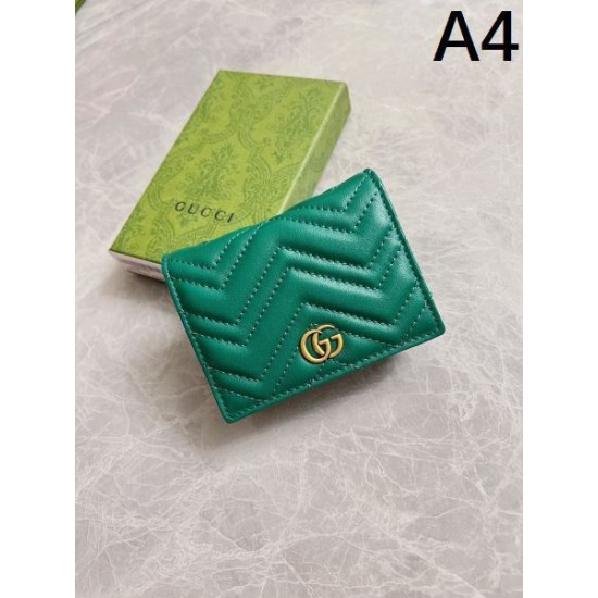 2025SS クリスマスプレゼントにも GUCCI グッチ 二つ折り財布 2025SS クリスマスプレゼントにも GUCCI グッチ 二つ折り財布