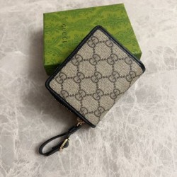 2025SS ゆったり感のあるアイテム GUCCI グッチ 二つ折り財布