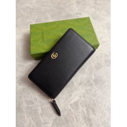 2025SS 上品なカジュアルコーデに GUCCI グッチ 長財布