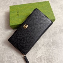2025SS 上品なカジュアルコーデに GUCCI グッチ 長財布