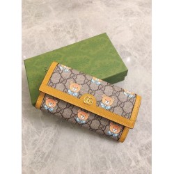 2025SS 今っぽいスタイルに決まる GUCCI グッチ 長財布