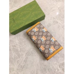 2025SS 今っぽいスタイルに決まる GUCCI グッチ 長財布