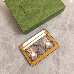 2025SS 雑誌も街も人気アイテム GUCCI グッチ カードケース