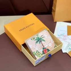 2025SS 限定品 人気No.1 LOUIS VUITTON ルイヴィトン 二つ折り財布