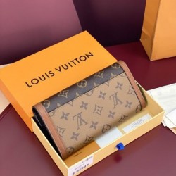 2025SS もうすぐ日本上陸 LOUIS VUITTON ルイヴィトン 長財布